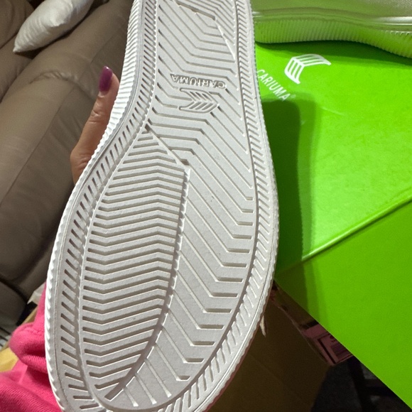 Cariuma OCA Low off-White Canvas Sneaker-8 - Picture 9 of 10